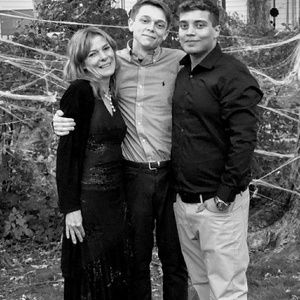 Meet your Posher, Dennis